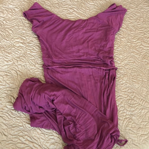 Jessica Simpson Dresses & Skirts - Berry Colored Jessica Simpson maternity maxi dress Jessica Simpson Dresses & Skirts - Berry Colored Jessica Simpson maternity maxi dress